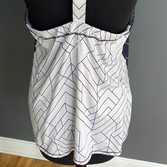 Athleta power chi tank navy/white contrasting front back geometric print. Small. - Picture 6 of 8